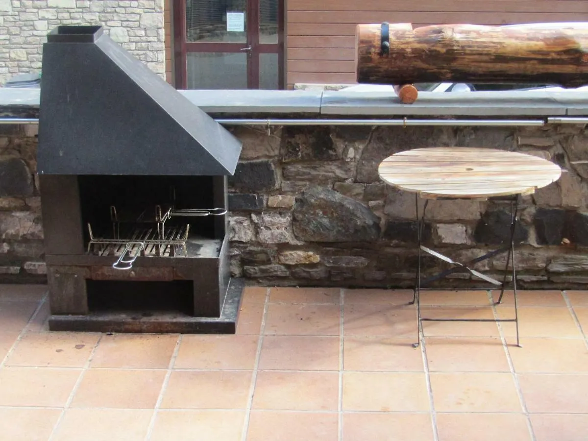 Una Terraza Con Encanto El Tarter 0*,